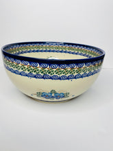 Load image into Gallery viewer, Large 9 in. Bowl